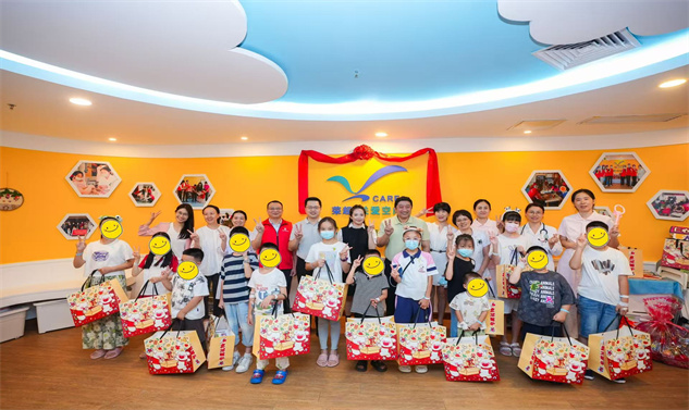 深圳市儿童医院荣超·Vcare关爱空间启动仪式